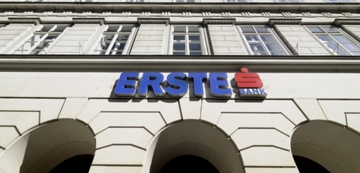Přísnější regulace se dotkne i rakouské Erste Bank, která vlastní Českou spořitelnu.