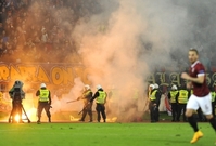 Výtržnosti během zápasu Sparty v Bratislavě.