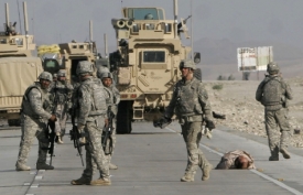 Pokračovat bude i mise v Afghánistánu, celkem tam bude do 480 vojáků.