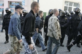 Extremisté a národovci chystají na pondělí akce v Litvínově a v Brně.