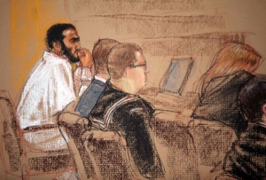 Procesy s guantanámskými vězni stojí (na snímku u soudu Umar Chadr).
