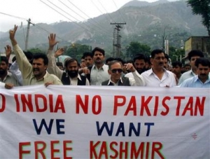 Nepokoje v Kašmíru vypukají poměrně často.