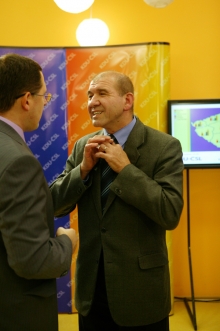 Marián Hošek a tiskový mluvčí Martin Horálek během senátních voleb.