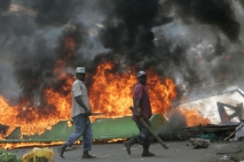Násilnosti v Keni si vyžádaly čtrnáct mrtvých.
