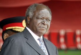 Dosavadní keňský prezident Mwai Kibaki byl znovu zvolen do čela země.