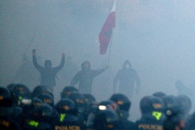 Důvodem hrozby občanských nepokojů jsou události v Litvínově.