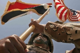Žonglování s daty. Kdy předají USA vojenské žezlo Iráčanům?