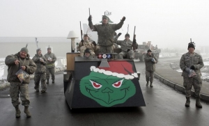 Vánoce amerických vojáků na základně Manas.