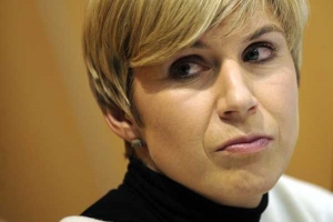 Další starost pro prezidentku Kateřinu Neumannovou - shořelá WC.