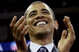 Barack Obama se veze na vítězné vlně.