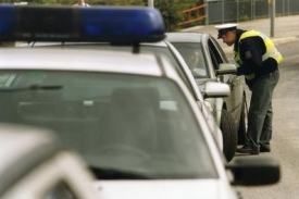 Policie hrozí: nepolepšitelní řidiči přijdou o auto.