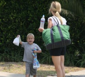 Reese Witherspoonová se synem.