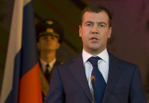 Dmitrij Medveděv mluví ke svým stoupencům