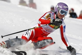 Šárka Záhrobská na trati prvního kola slalomu ve Val d'Isere.