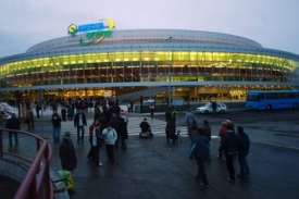 Zápasy Rangers uvítá pražská Sazka Arena.