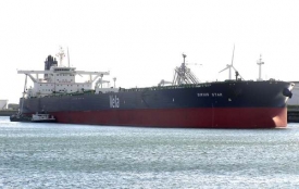 V rukou pirátů stále zůstává saudskoarabský tanker.