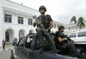 Policie hlídá kancelář ministerského předsedy Xanana Gusmaa.