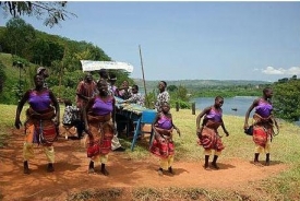 Ugandský taneční kvartet.