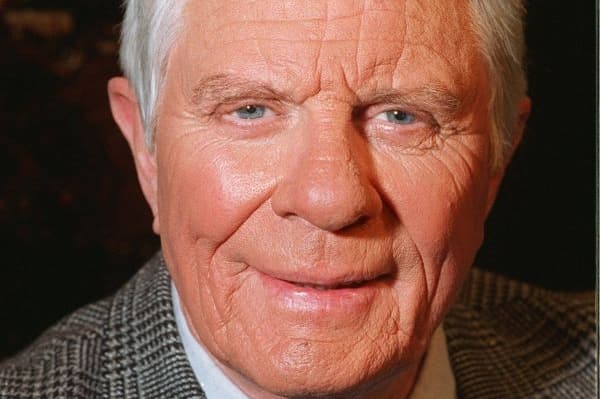 Americký herec Peter Graves.