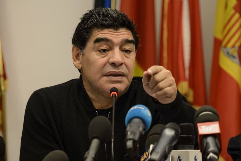 Diego Maradona proslul kromě fotbalového umu i svým vztahem ke kokainu.