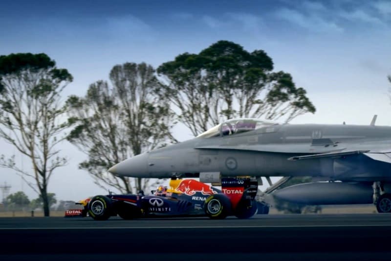 Daniel Ricciardo čelil hodně těžkému soupeři.