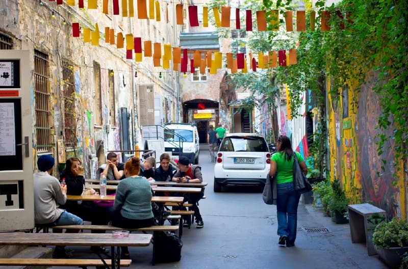 Možnost poznat berlínský život důkladněji nabízí kancelář Berlinagenten, která nabízí návštěvu tří zcela odlišných tamních domácností a náhled do života jejich obyvatel. (Foto: Shutterstock.com/Boris-B)