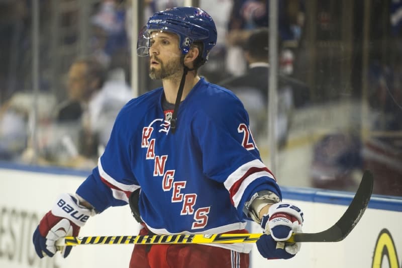 Jedny z nejtěžších zápasů v životě hraje teď forvard Rangers Martin St. Louis.