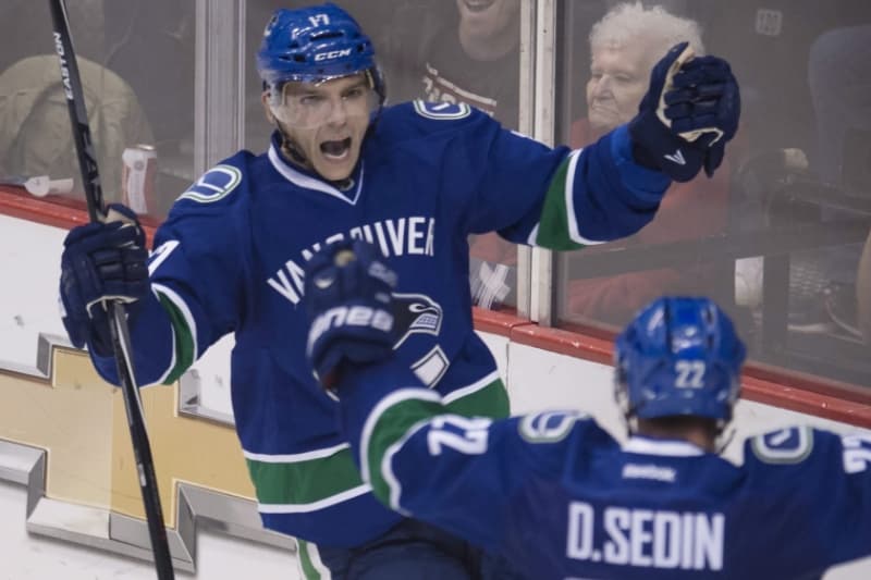 Radim Vrbata v dresu Vancouveru Canucks.