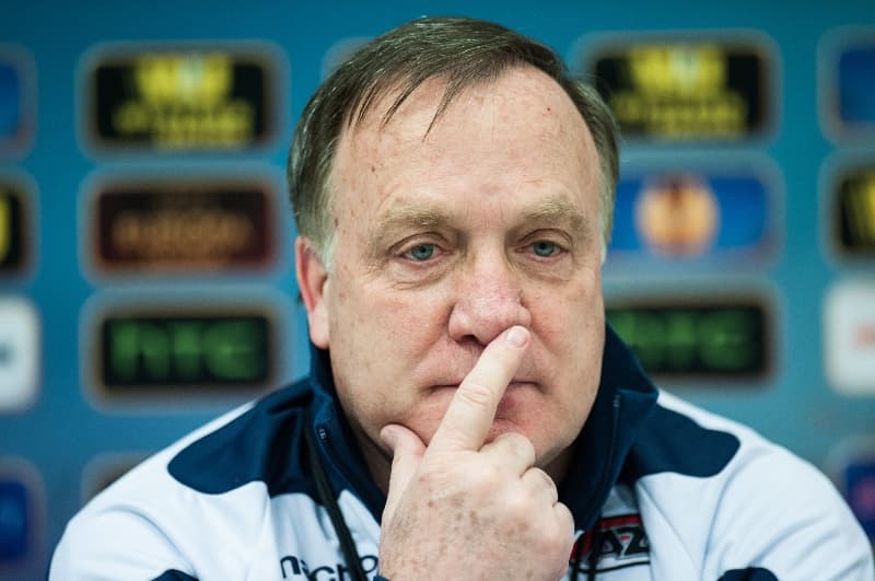 Odvolaný trenér Dick Advocaat.