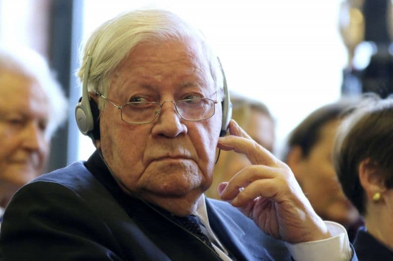 Bývalý německý kancléř Helmut Schmidt.