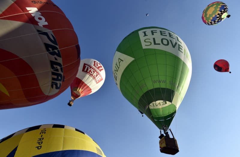 Své síly na mistrovství ČR v balonovém létání změří tři desítky pilotů.