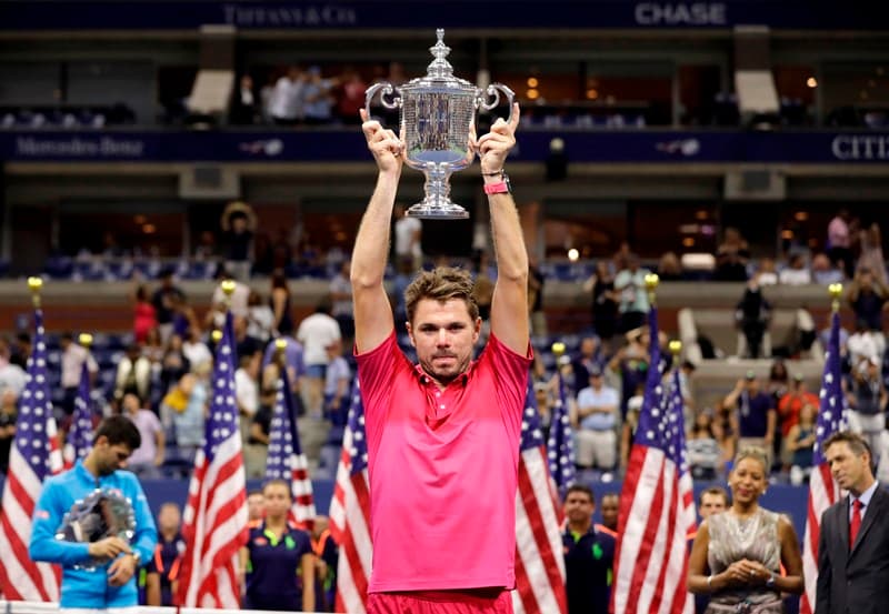 Švýcarský tenista Stan Wawrinka slaví první triumf na US Open a svůj třetí grandslamový titul. 