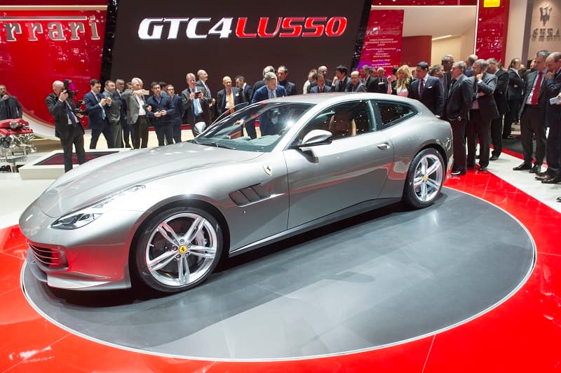 Model GTC4 Lusso T.