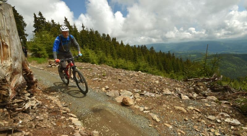 Celkem je v Trail Parku nyní v provozu více než 18 kilometrů tras pro horská kola i koloběžky.