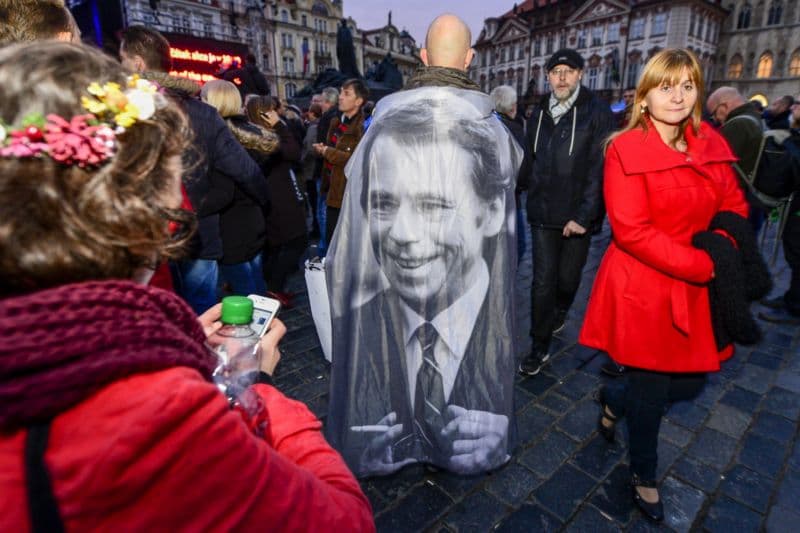 Alternativní oslavy na Staroměstském náměstí.