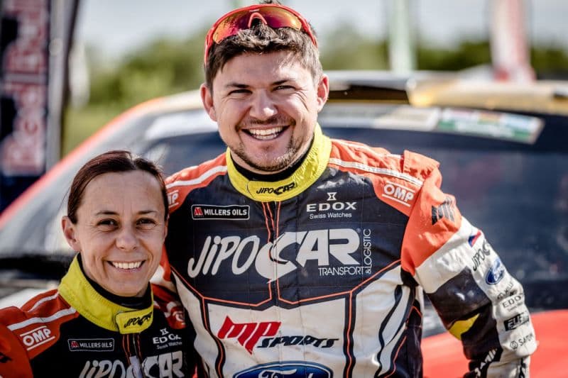 Martin Prokop skončil na letošním Dakaru jedenáctý, o lepší výsledek jej připravily i chyby rakouské navigátorky Ilky Minorové (vlevo).