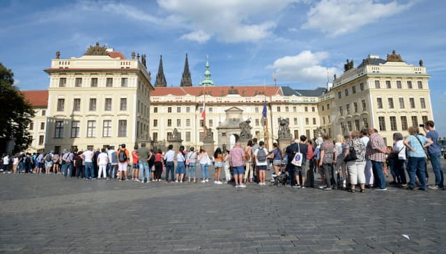 Loni se v Česku ubytovalo přes osm milionů zahraničních turistů.