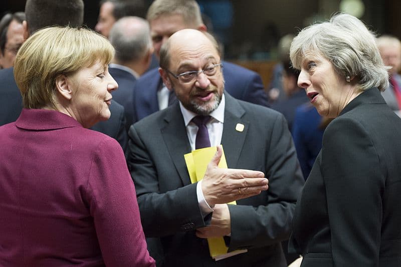 Německá kancléřka Angela Merkelová (vlevo), kandidát sociální demokracie (SPD) Martin Schulz a britská premiérka Theresa Mayová.