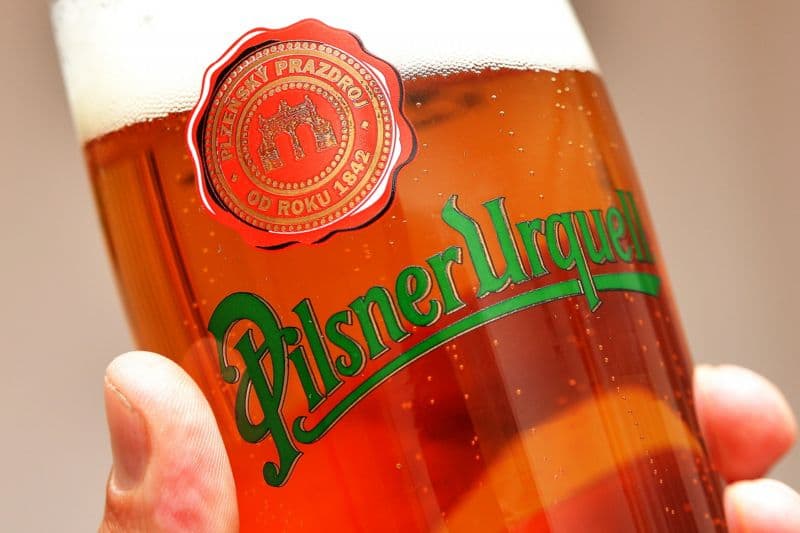 K výrobě zvonu se používá pivo Pilsner Urquell.