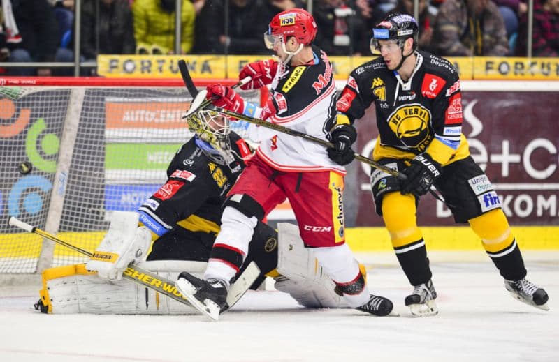 Litvínov vyhrál úvodní zápas čtvrtfinále play-off s Hradcem.