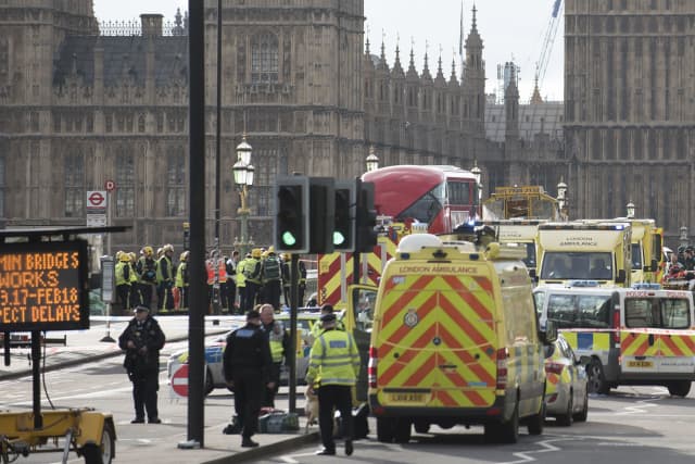 Po útoku v Londýně provedla britská policie razie v několika městech.