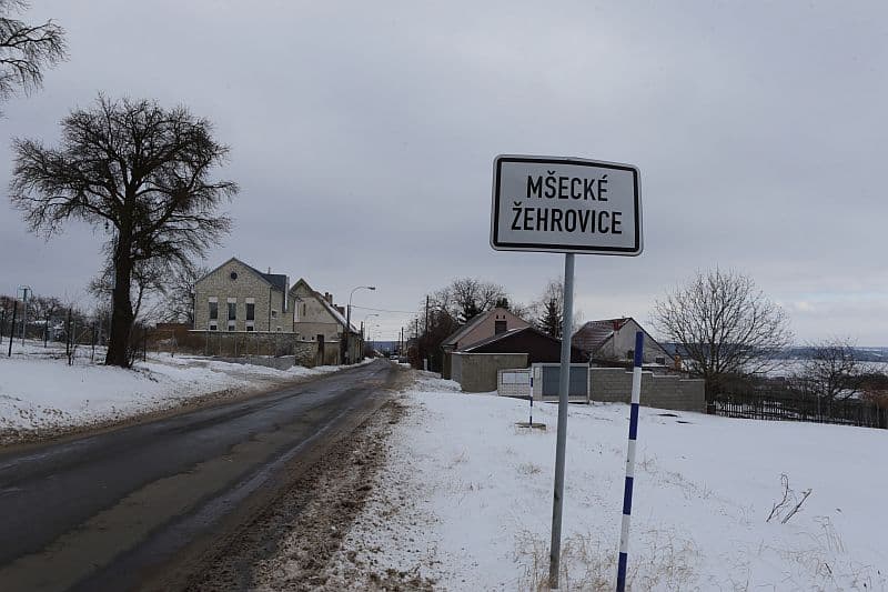 Už po zásahu v roce 2013 se část sekty přesunula do Česka, kde vlastní farmu v Mšeckých Žehrovicích na Kladensku.