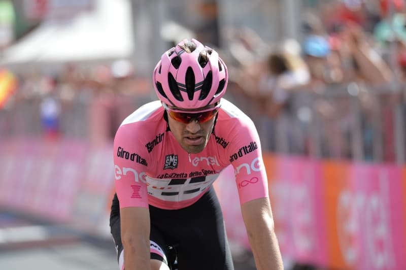 Tom Dumoulin ztratil náskok v čele průběžného pořadí kvůli neobvyklým problémům.