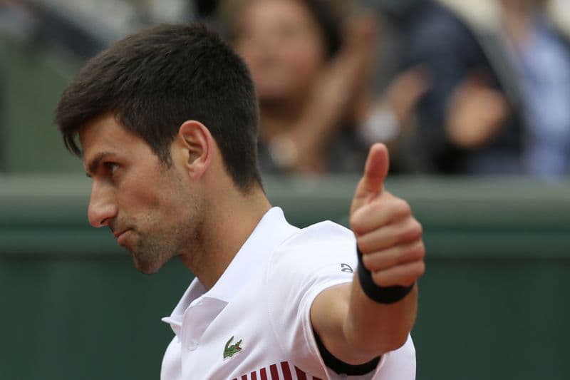 Zklamaný Novak Djokovič po prohře ve čtvrtfinále French Open.