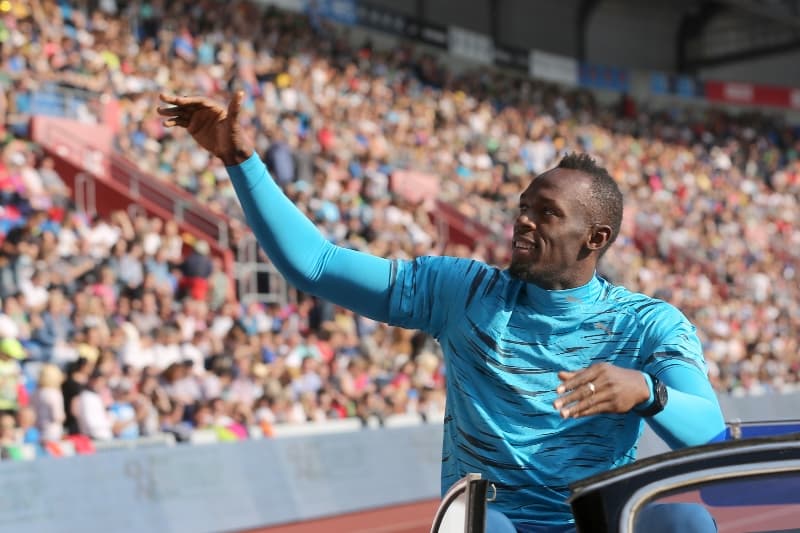 Takhle Usain Bolt zdravil ostravské publikum loni, letos přijede znovu.