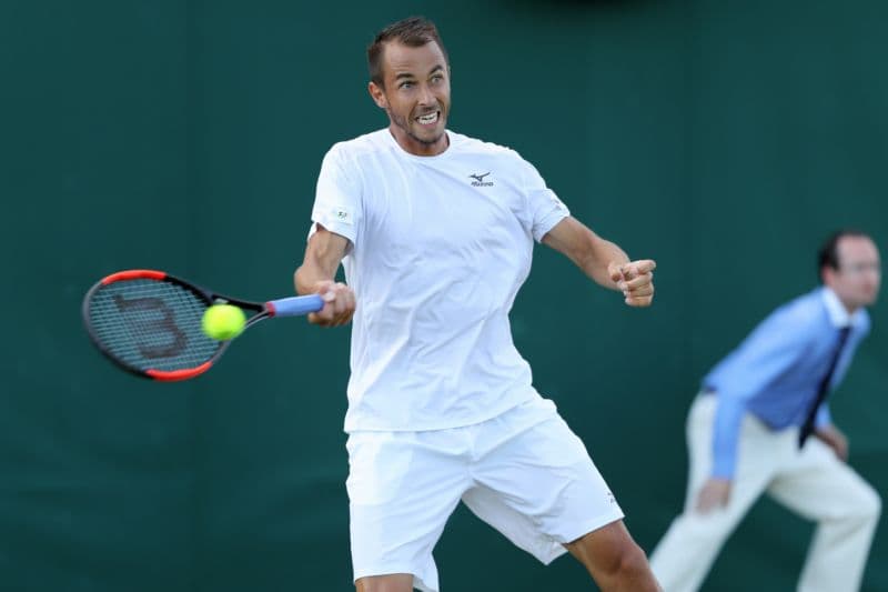 Český tenista Lukáš Rosol na Wimbledonu.