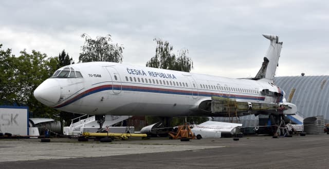 Bývalý vládní letoun Tu-154.