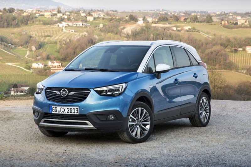 Opel chce umazat ztráty i novými modely jako je třeba Crossland X.