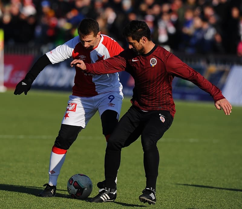 Jan Flachbart a Pavel Kuka v Silvestrovském derby.