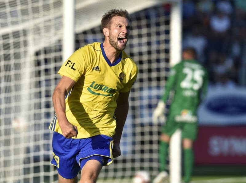 Zlín porazil Slovácko na jeho půdě vysoko 4:0. 